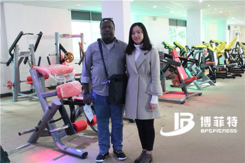 肯尼亚客户来草莓直播在线观看免费播放高清公司进口健身器材