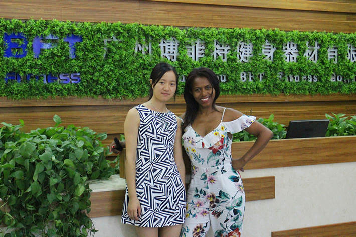 马达加斯加进口草莓直播在线观看免费播放高清健身器材