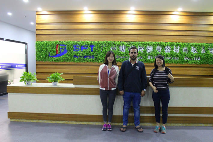 草莓直播在线观看免费播放高清健身器械出口到沙特阿拉伯