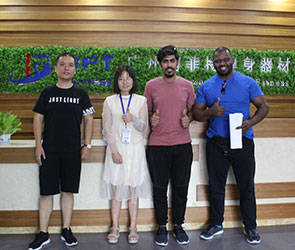 客户来中国进口草莓直播在线观看免费播放高清品牌健身房器材